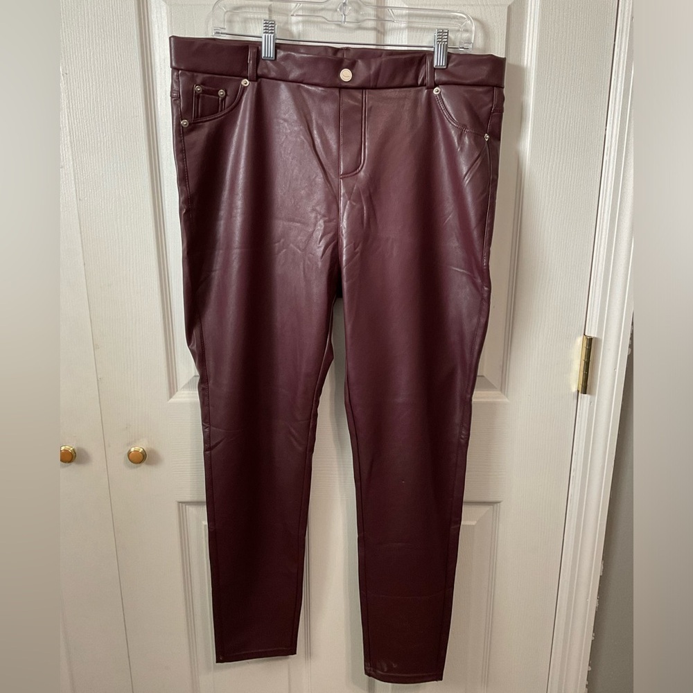 Tagoo faux leather pants. NWT Straight leg. Burgundy. Size 3XL